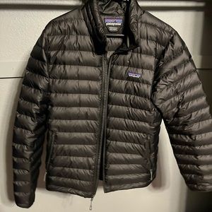Patagonia mens puffer down jacket medium